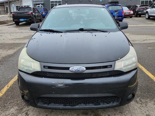 Black 2010 Ford Focus SES