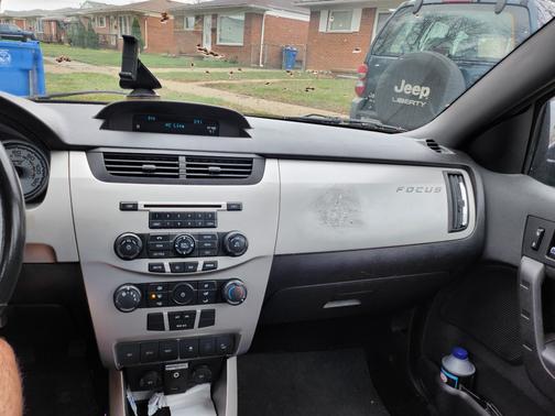 Black 2010 Ford Focus SES