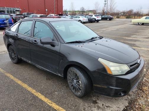 Black 2010 Ford Focus SES