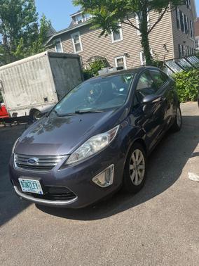 Gray 2012 Ford Fiesta SEL