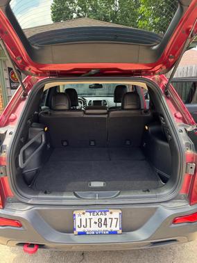 Red 2016 Jeep Cherokee Trailhawk