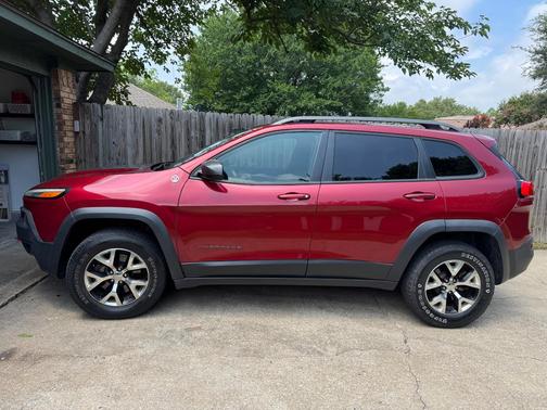 Red 2016 Jeep Cherokee Trailhawk
