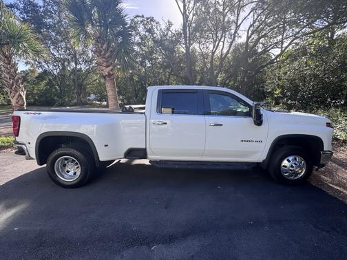 2024 Chevrolet Silverado 3500 LTZ