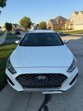 White 2018 Hyundai SONATA SEL+
