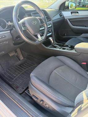 White 2018 Hyundai SONATA SEL+