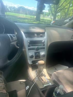 Beige 2010 Chevrolet Malibu LS