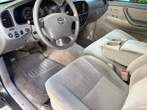 Gray 2005 Toyota Tundra SR5 Double Cab