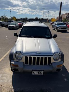 Silver 2003 Jeep Liberty Sport
