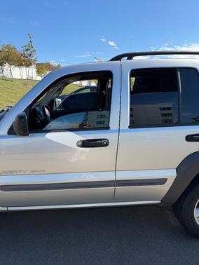 Silver 2003 Jeep Liberty Sport