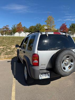 Silver 2003 Jeep Liberty Sport