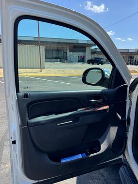 White 2014 GMC Yukon XL 1500 SLT