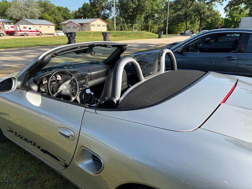 Silver 2000 Porsche Boxster Boxster S