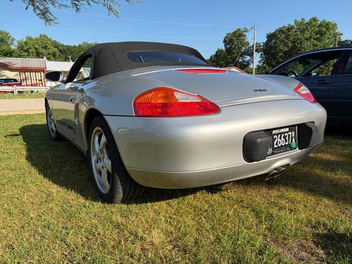 Silver 2000 Porsche Boxster Boxster S