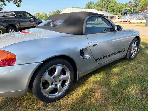 Silver 2000 Porsche Boxster Boxster S