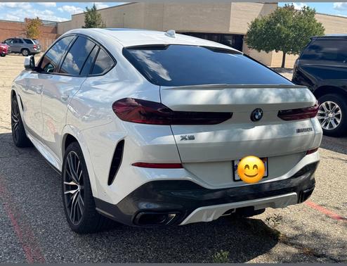 2021 BMW X6 M50i