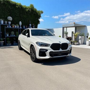 2021 BMW X6 M50i