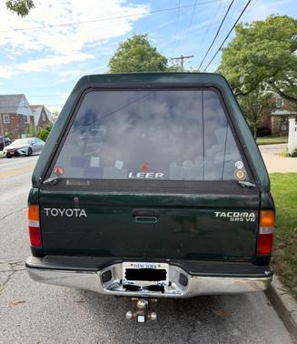 Green 2000 Toyota Tacoma Xtracab