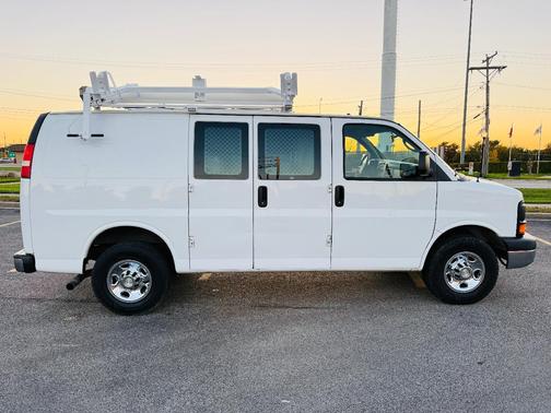 White 2014 Chevrolet Express 2500 Work Van