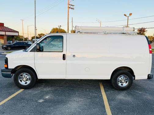 White 2014 Chevrolet Express 2500 Work Van