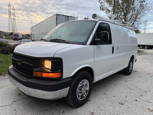 White 2014 Chevrolet Express 2500 Work Van