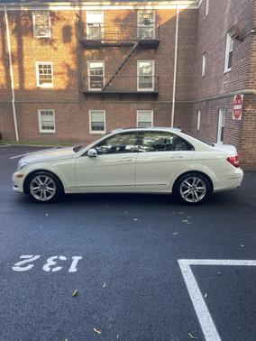 2012 Mercedes-Benz C-Class C 300 4MATIC Luxury