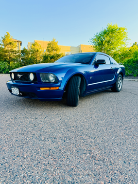 Blue 2006 Ford Mustang GT