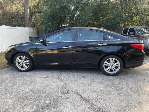 2011 Hyundai SONATA Limited