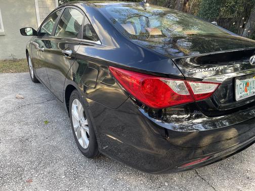 2011 Hyundai SONATA Limited