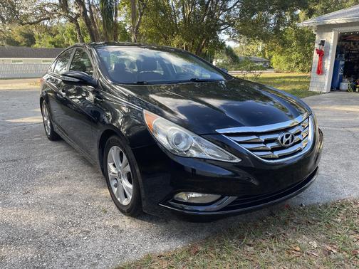 2011 Hyundai SONATA Limited