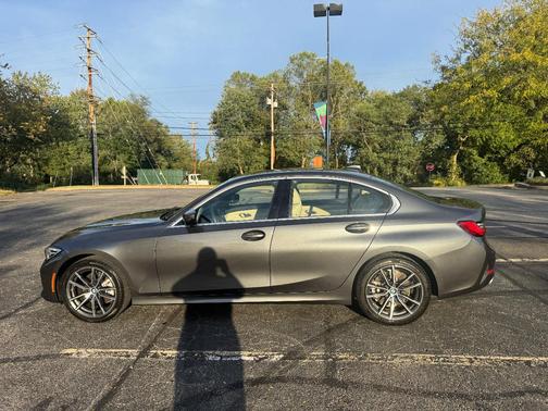 Gray 2019 BMW 330 i xDrive