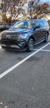 Black 2018 Ford Expedition Max XLT