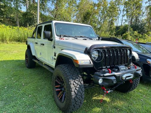 2021 Jeep Gladiator Willys