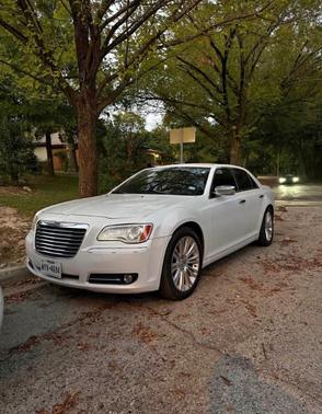 White 2012 Chrysler 300C Base