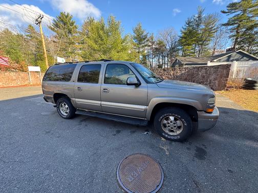 2002 Chevrolet Suburban 1500 LT