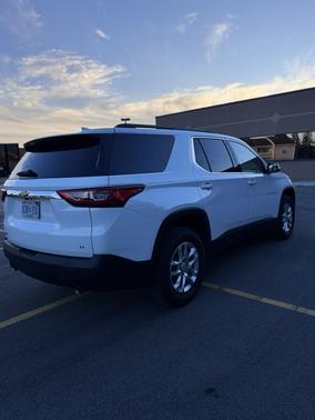 2021 Chevrolet Traverse LT Cloth