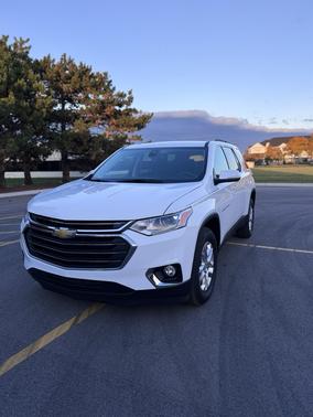 2021 Chevrolet Traverse LT Cloth