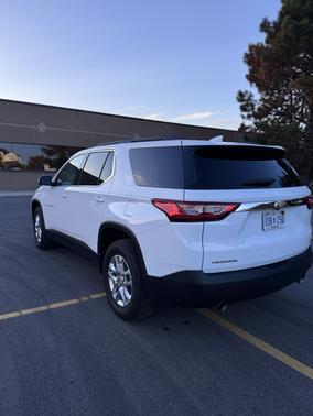 2021 Chevrolet Traverse LT Cloth