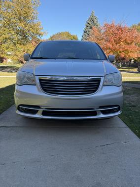 2012 Chrysler Town & Country Touring