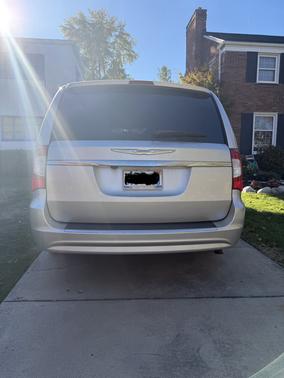 2012 Chrysler Town & Country Touring