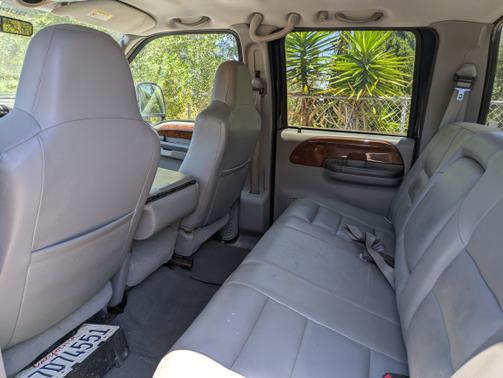 2003 Ford F-350 Lariat Crew Cab Super Duty