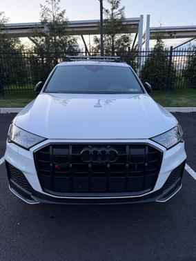 White 2021 Audi SQ7 4.0T Prestige