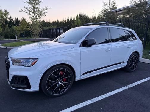 White 2021 Audi SQ7 4.0T Prestige