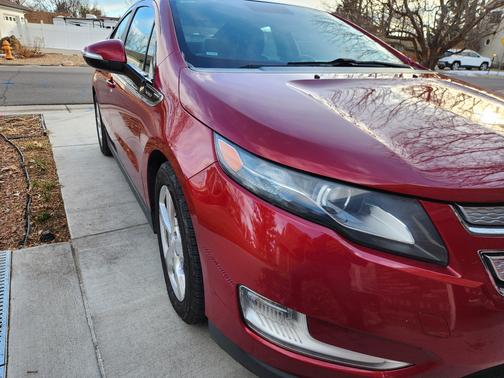 2012 Chevrolet Volt Base