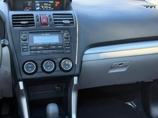 White 2015 Subaru Forester 2.5i Limited