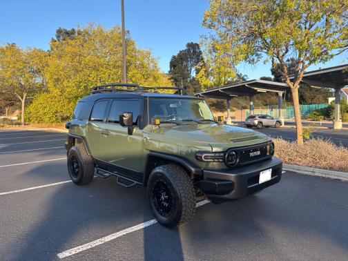 2013 Toyota FJ Cruiser Base