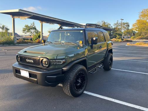 2013 Toyota FJ Cruiser Base