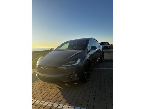 Photo 4 of 16 of 2016 Tesla Model X P90D