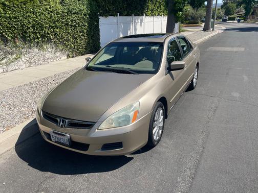 Gold 2006 Honda Accord LX