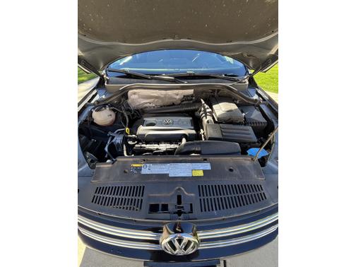 2017 Volkswagen Tiguan 2.0T Wolfsburg Edition