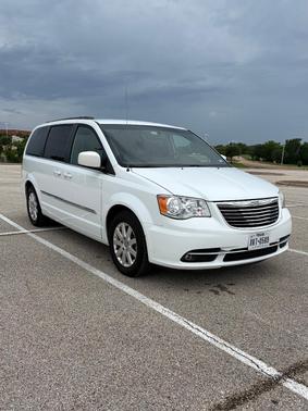 White 2015 Chrysler Town & Country Touring